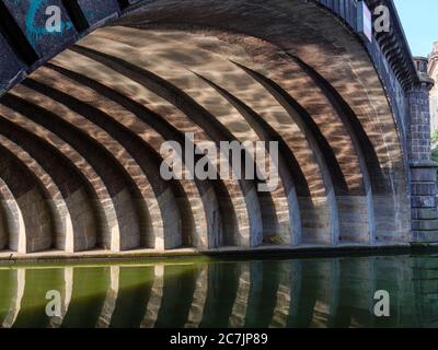 Ponte S-Bahn sopra lo Sprea al Bode Museum, Sprea, Museum Island, Berlino, Germania Foto Stock