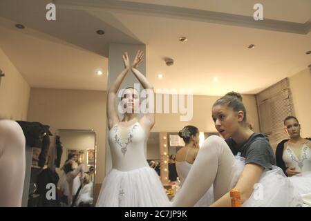 Belgrado Serbia Dicembre/25/2019 Nutcracker eseguito dalla Scuola superiore di Balletto Lujo Davico Foto Stock