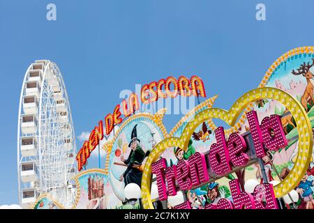 Ruota panoramica, fiera, giostra, cielo, dettaglio, Feria del Caballo, festival, tradizione, cultura, costumi, Jerez de la Frontera, Andalusia, Spagna, Europa Foto Stock