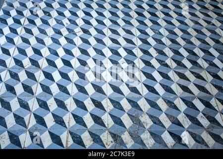 Primo piano di piastrelle blu per pavimenti perfetti per l'uso come uno sfondo Foto Stock
