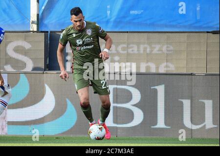 Charalampos Lykogiannīs (Cagliari) durante Sampdoria vs Cagliari, serie a di calcio italiana, Genova, Italia, 15 lug 2020 Foto Stock
