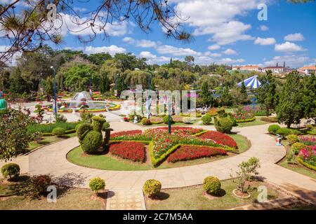 Il parco dei giardini di fiori di Dalat, nella città di da Lat, in Vietnam, è una destinazione turistica molto popolare. Il parco è famoso per la sua grande collezione di locali ed esotici Foto Stock