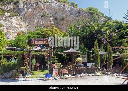 Andalucia in Spagna: Il ristorante la Barraca sulla Playa Cantarrijan vicino a la Herradura Foto Stock