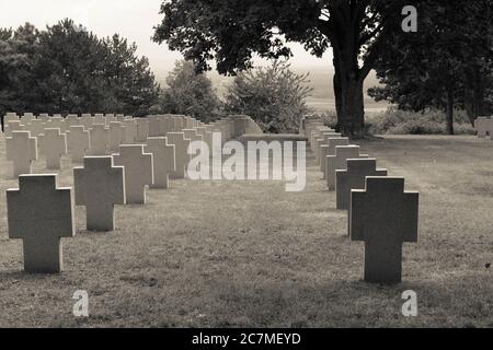 Cimitero militare di Bergheim in Alsazia in Francia (prima guerra mondiale) Foto Stock