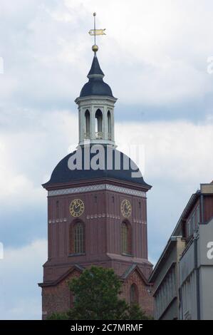 Die am Reformationsplatz 1 in der Spandauer Altstadt gelegene Kirche St. Nikolai Foto Stock