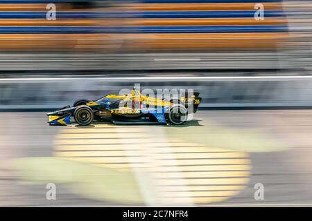 Newton, Iowa, Stati Uniti. 18 luglio 2020. ZACH VEACH (26) degli Stati Uniti pratica per l'Iowa INDYCAR 250 al circuito Iowa Speedway di Newton, Iowa. Credit: Walter G Arce Sr Grindstone Medi/ASP/ZUMA Wire/Alamy Live News Foto Stock