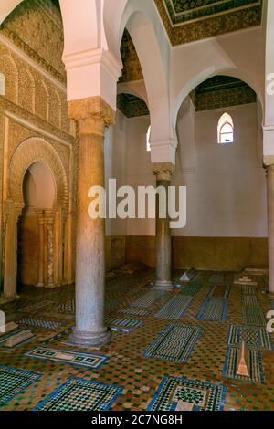 Interno delle Tombe Saadiane a Marrakech, Marocco Foto Stock