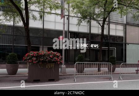gli studi televisivi oscurati della nbc nel centro o centro rockefeller, chiusi durante il coronavirus o la pandemia del covid-19 Foto Stock