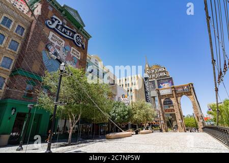 Las Vegas, 17 LUGLIO 2020 - replica del Ponte di Brooklyn del New York New York Casino Foto Stock