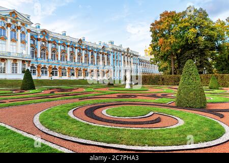 Giardino nel palazzo di Caterina a Tsarkoie Selo (Pushkin), Russia Foto Stock
