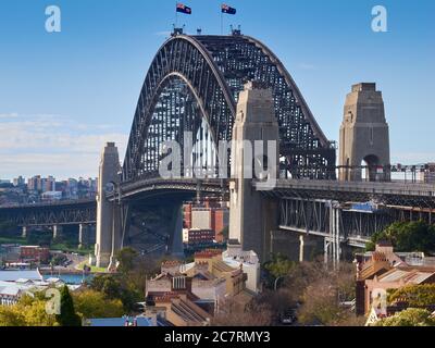 Sydney Harbour Bridge vista da Observatory Hill, The Rocks, Sydney. Foto Stock