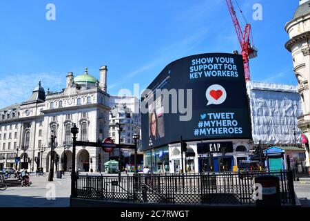 Piccadilly Circus, Londra, 2020 aprile durante il blocco Foto Stock
