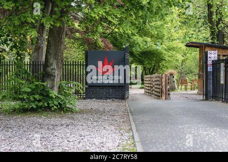 Ingresso all'Arboreto dell'Università di Varsavia delle Scienze della vita nel villaggio di Rodgow nella provincia di Lodzkie in Polonia Foto Stock