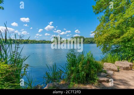 Max-Eyth-See o Lago Max Eyth, Distretto Città di Mühlhausen, Città di Stoccarda, Baden-Württemberg, Germania del Sud, Europa Centrale Foto Stock