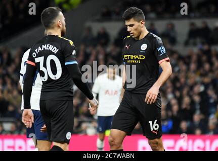 LONDRA, INGHILTERRA - 2 FEBBRAIO 2020: Rodrigo Hernandez Cascante della città raffigurato durante la partita della Premier League 2019/20 tra Tottenham Hotspur e Manchester City allo stadio Tottenham Hotspur. Foto Stock