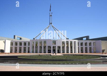 CANBERRA, AUSTRALIA - 8 NOVEMBRE 2009: Il Parlamento è il luogo d'incontro del Parlamento d'Australia situato a Canberra. E' stato aperto il 9 Foto Stock