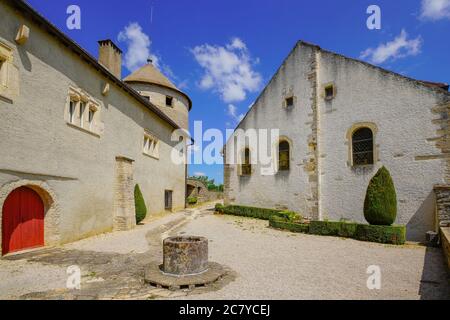 Castello medievale (castello) di Belvoir nel dipartimento Doubs della regione Borgogna-Franche-Comte in Francia. Foto Stock