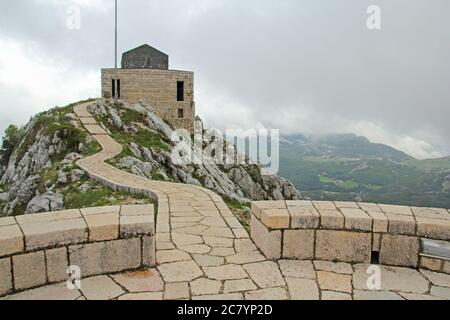 Piattaforma sulla montagna Lovcen in Montenegro Foto Stock