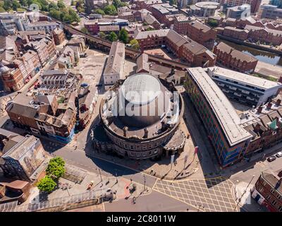 Maggio 2020, Regno Unito: Scambio di mais da sopra - Aerial Photo Foto Stock