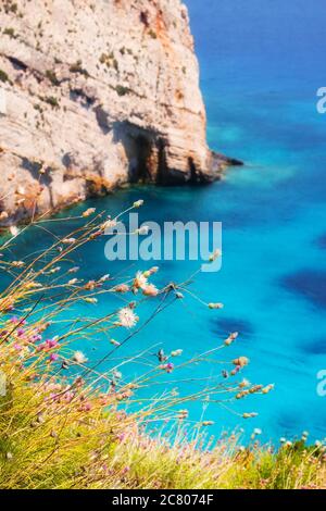 Grotte blu sull'isola di Zante, come si vede dal belvedere Skinari Foto Stock