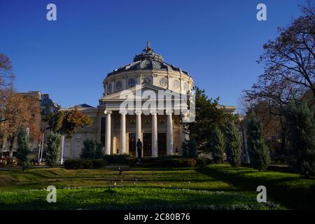 Esterno dell'Ateneo Rumeno, una sala da concerto a Bucarest, in Romania. Inaugurato nel 1888. Foto Stock