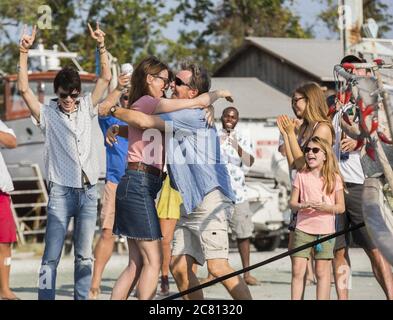 GARY OLDMAN, EMILY MORTIMER, STEFANIE SCOTT, OWEN TEAGUE E CHLOE PERRIN MARY (2019), REGIA DI MICHAEL GOI. Credit: EMJAG Productions/ Entertainment One Features / Tucker Toole / Album Foto Stock