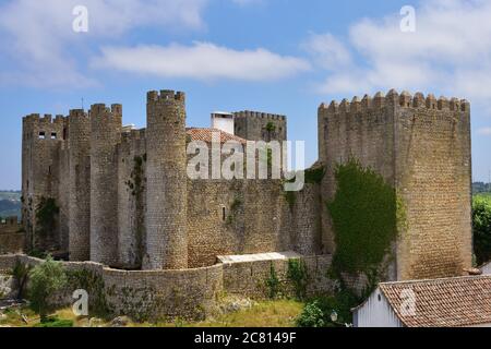 Castello di Obidos. Obidos è un antico borgo medievale portoghese del 11 ° secolo, ancora all'interno delle mura del castello. Obidos Portogallo Foto Stock