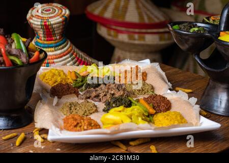 Etiope tradizionale, famoso e delizioso injera flatbread Foto Stock