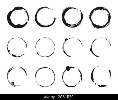 Set di pennellate cerchi di vernice. Macina le macchie degli anelli di caffè. Glifo modello per cornici rotonde, icone, elementi di disegno. Logo astratto nero, etichetta, cerchio. Illustrazione vettoriale isolata Illustrazione Vettoriale