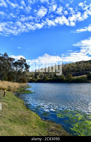 Una vista sul lago Lyell vicino a Lithgow, Australia Foto Stock