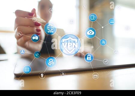 VPN Virtual Private Network Protocol. Tecnologia di connessione per la sicurezza informatica e la privacy. Internet Anonimo Foto Stock