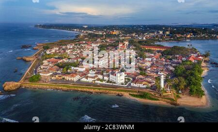 Veduta aerea del famoso Forte di Galle nello Sri Lanka con molti edifici Foto Stock