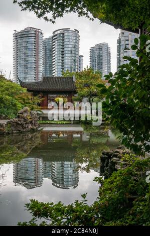 Dr Sun Yat-Sen Park, Chinatown, Vancouver, British Columbia, Canada. Foto Stock