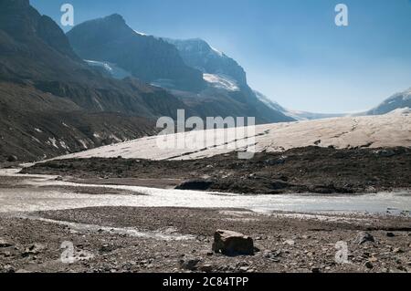 Ghiacciaio di Athabasca e Monte Andromeda, Columbia Icefields, Alberta, Canada. Foto Stock