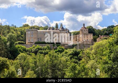 Francia, Yonne, Parco Naturale Regionale di Morvan, Chastellux sur Cure, castello // Francia, Yonne (89), Parc naturel régional du Morvan, Chastellux-sur-Cur Foto Stock