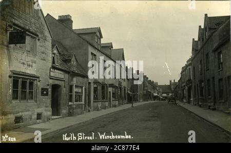 North Street, Winchcombe, Tewkesbury, Cheltenham, Cotswolds, Gloucestershire, Inghilterra. Foto Stock