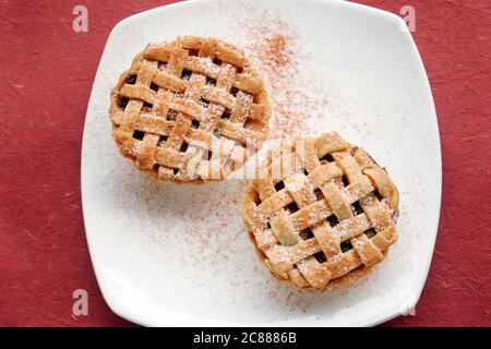 TORTA DI MELE FATTA IN CASA Foto Stock