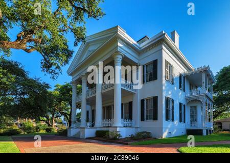 Natchez, Mississippi, USA - 19 giugno 2020: La Staton Mansion, oggi museo, costruita nel 1857. Foto Stock