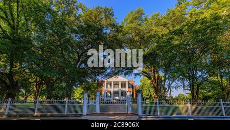 Natchez, Mississippi, USA - 19 giugno 2020: La Rosalie Mansion costruita nel 1823 ora un museo. Foto Stock