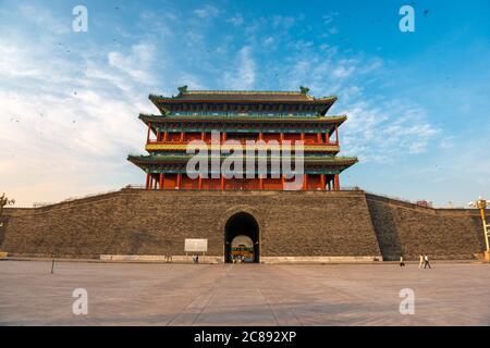 Pechino, Cina a Zhengyangmen Gatehouse in piazza Tiananmen. Foto Stock