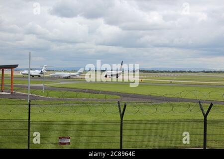 Ryanair Boeing 737-800 Aircraft at Manchester Airport Credit : Mike Clarke / Alamy Foto d'archivio Foto Stock