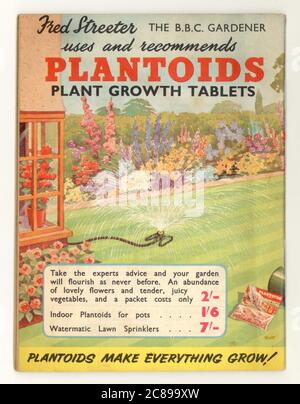 Reverse of 1950's Woolworth's catalogo di giardinaggio, promuovendo Plantoids fertilizzanti Regno Unito Foto Stock