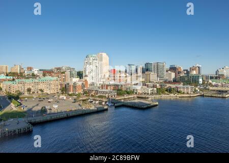 Halifax Nova Scotia, Canada City Centre grattacieli Downtown Waterfront Boardwalk Canadian Port Halifax Harbour Foto Stock