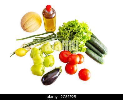 Gli agricoltori freschi isolati commercializzano frutta e verdura su un bianco sfondo Foto Stock