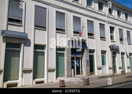 Bordeaux , Aquitaine / Francia - 07 17 2020 : Finanza Publiques logo segno sulla sede della pubblica amministrazione francese Foto Stock