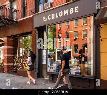 La caffetteria la Colombe nel quartiere Soho di New York domenica 12 luglio 2020. Negli ultimi cinque anni, le vendite di caffè pronto per la bevanda negli Stati Uniti sono cresciute in due cifre. (© Richard B. Levine) Foto Stock