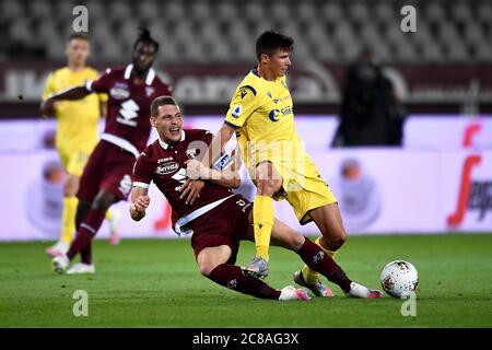 Torino, Italia. 22 luglio 2020. TORINO - 22 luglio 2020: Matteo Pessina di Hellas Verona viene sfidato da Andrea Belotti del Torino FC durante la serie A tra Torino FC e Hellas Verona. (Foto di Nicolò campo/Sipa USA) Credit: Sipa USA/Alamy Live News Foto Stock