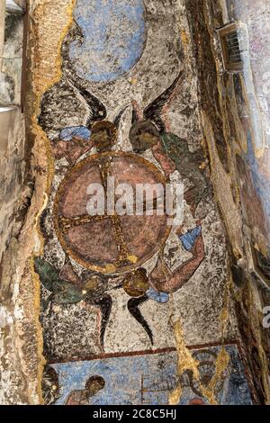 Georgiano iconografico tema glorificazione della croce, grotta monastero Vardzia, Erusheti Montagne, Meskheti, Georgia Foto Stock