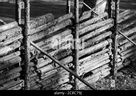 Recinzione in legno vecchio stile , Finlandia Foto Stock