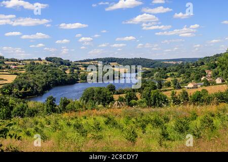 Francia, Yonne, Parco Naturale Regionale di Morvan, Marigny l'Eglise, Lac de Crescent // Francia, Yonne (89), Parc naturel régional du Morvan, Marigny-l'Ég Foto Stock